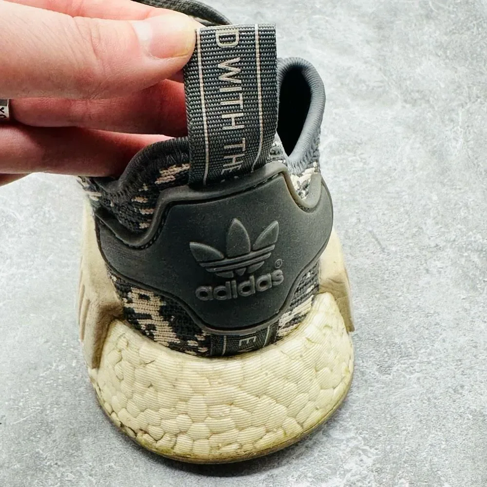 Adidas Foot Locker x NMD_R1 'Grey Four' Sneakers Size 6.5 - Picture 11 of 11